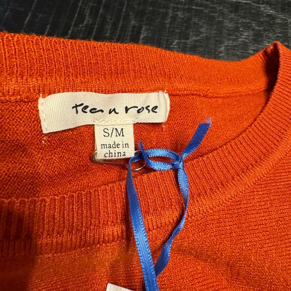 BOHO BOUTIQUE RUST ORANGE SWEATER 
WITH POCKETS S/M - Picture 4 of 8